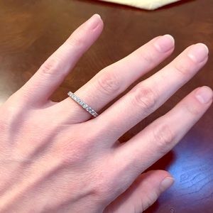 Diamond wedding band.. white gold 14K.